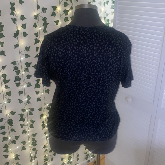 Top - Picture 3 of 3